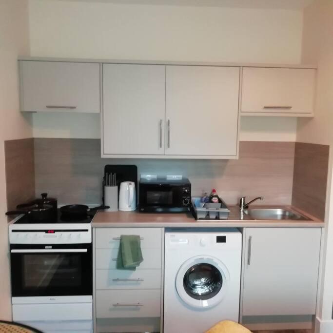 Carvetii - Norman House - 2Nd Floor, 1 Bedroom Flat 보네스 외부 사진
